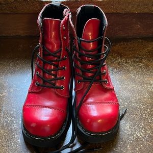 Anarchic red combat boots 7